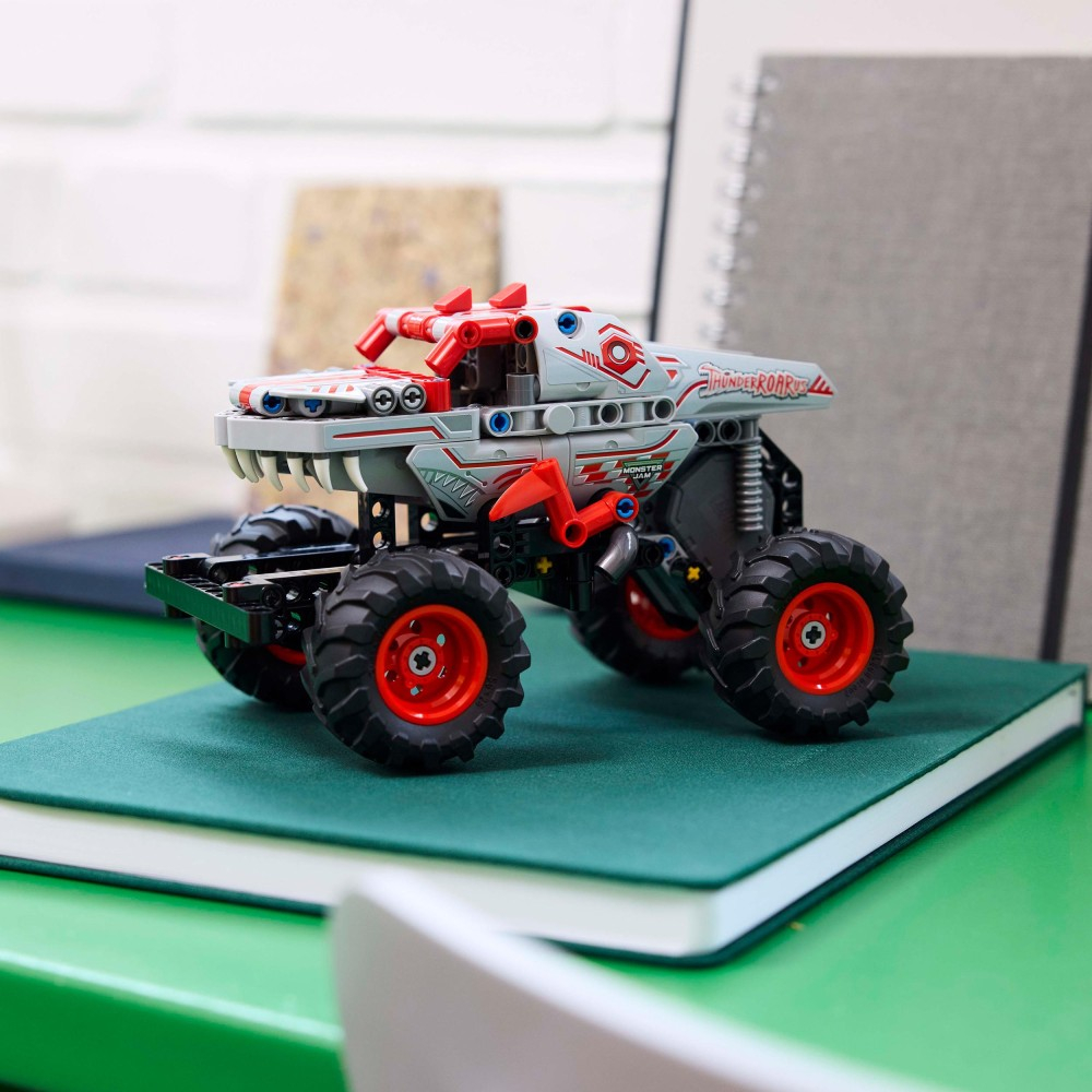 Конструктор LEGO Technic Monster Jam ThunderROARus 42200 с механизмом pull-back — фото 8