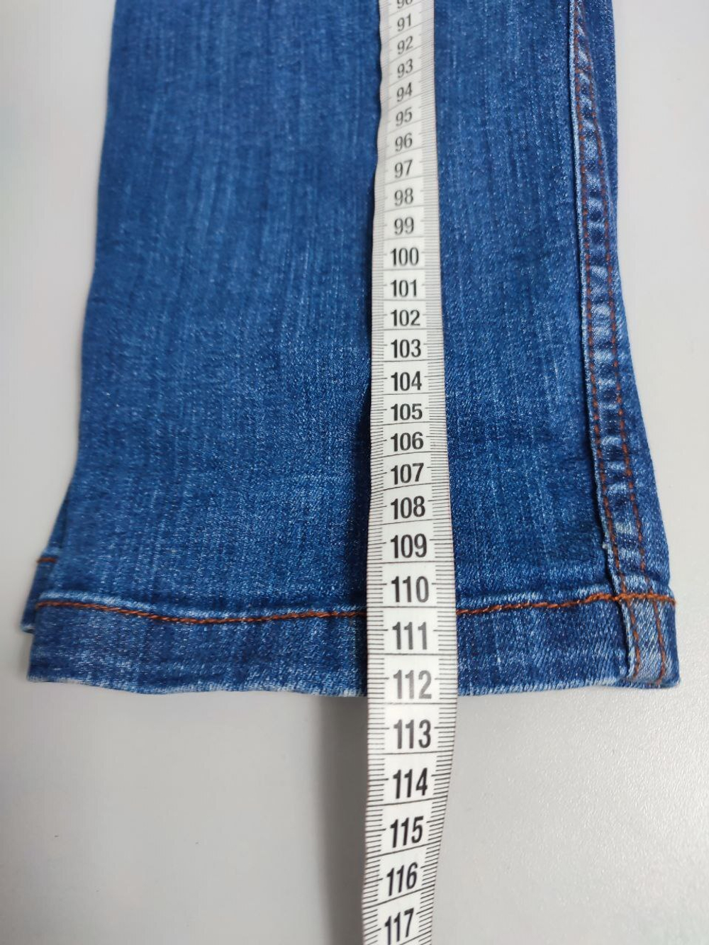 Джинсы прямого кроя 44 размер