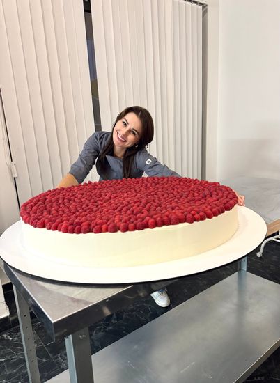 Торт в стиле итальянский пирог с малиной