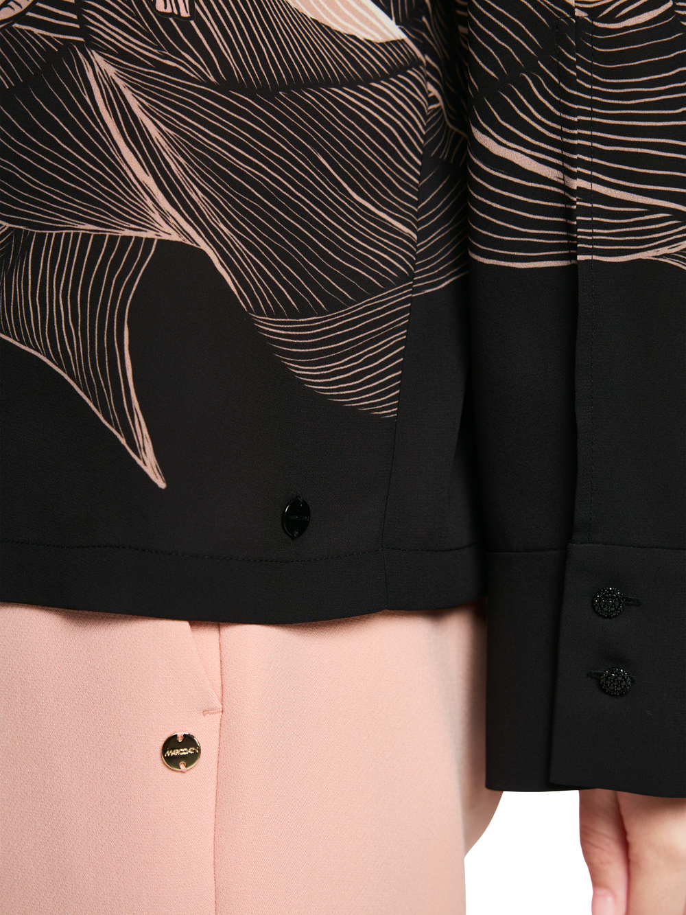 Блузка из полиэстера