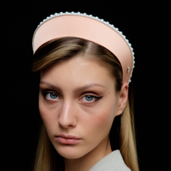 Кокошник персиковый с жемчужным декором