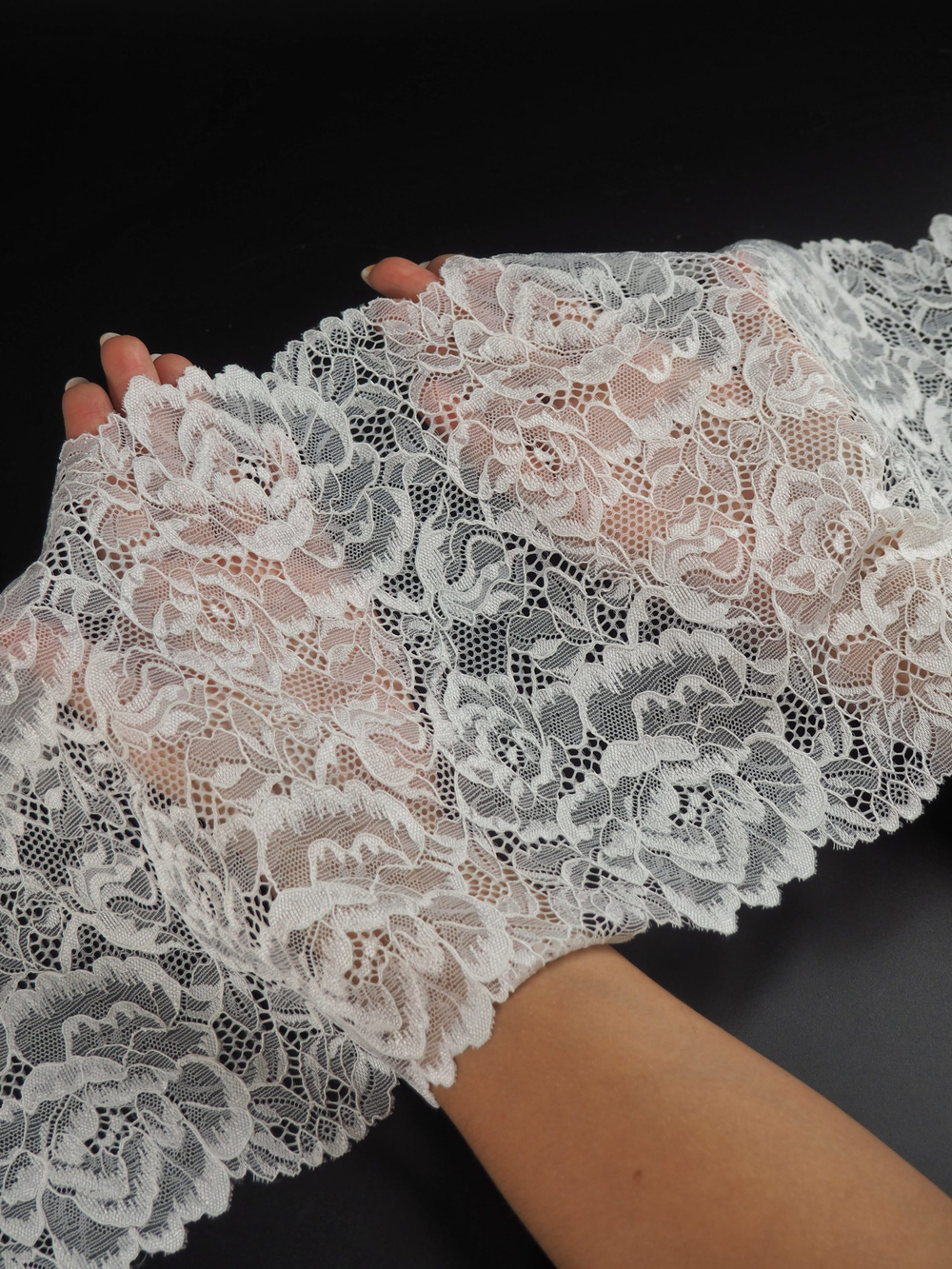 Эластичное кружево экрю ширина 21 см ОТРЕЗЫ