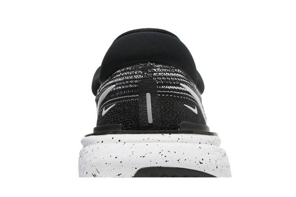 Кроссовки Nike Invincible Run 1 Flyknit