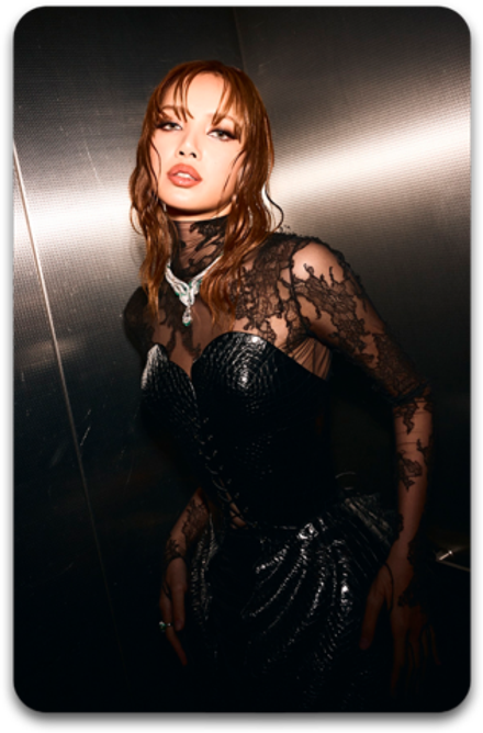 Карта #3297 / Lisa (BLACKPINK)