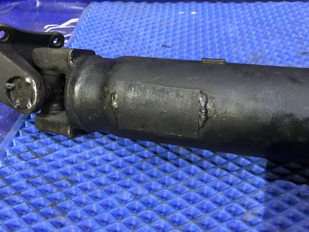 Карданный вал NISSAN LIBERTY 1998