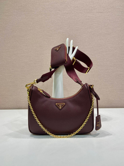 Prada Re-Edition 2005 Saffiano Bag