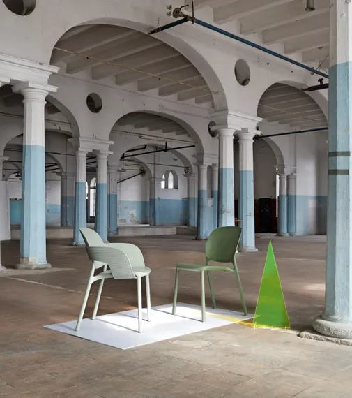 Стул пластиковый Hug Go Green, шалфей