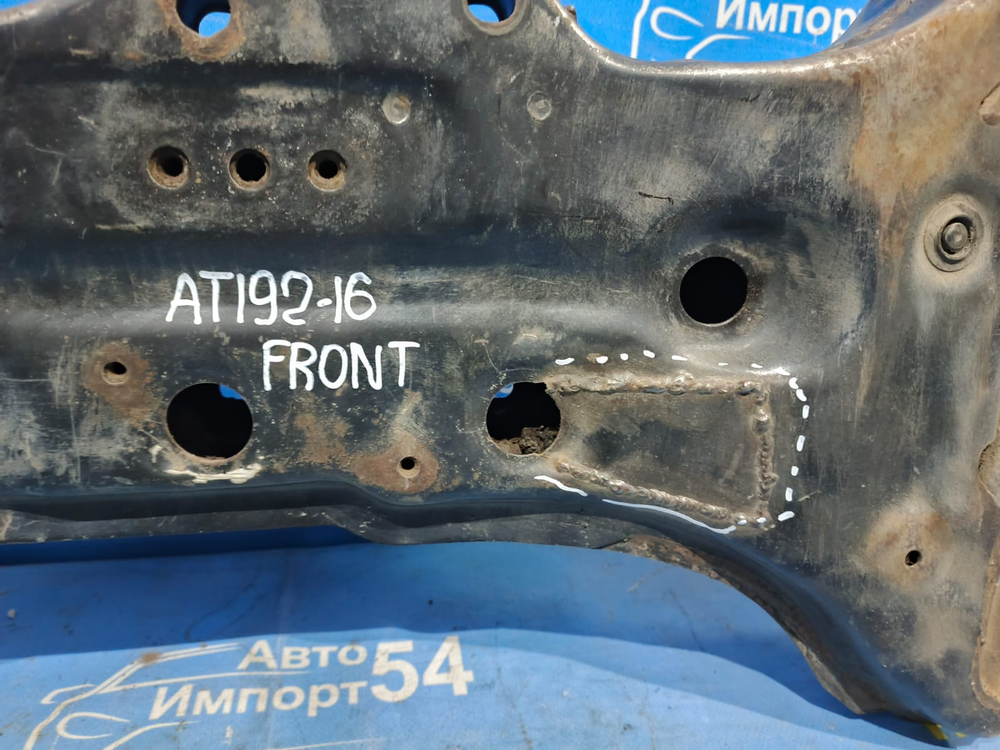 Балка передняя поперечная TOYOTA CARINA 1993