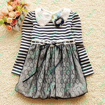Платье детское с лифом в полоску и гипюровой юбкой-баллон