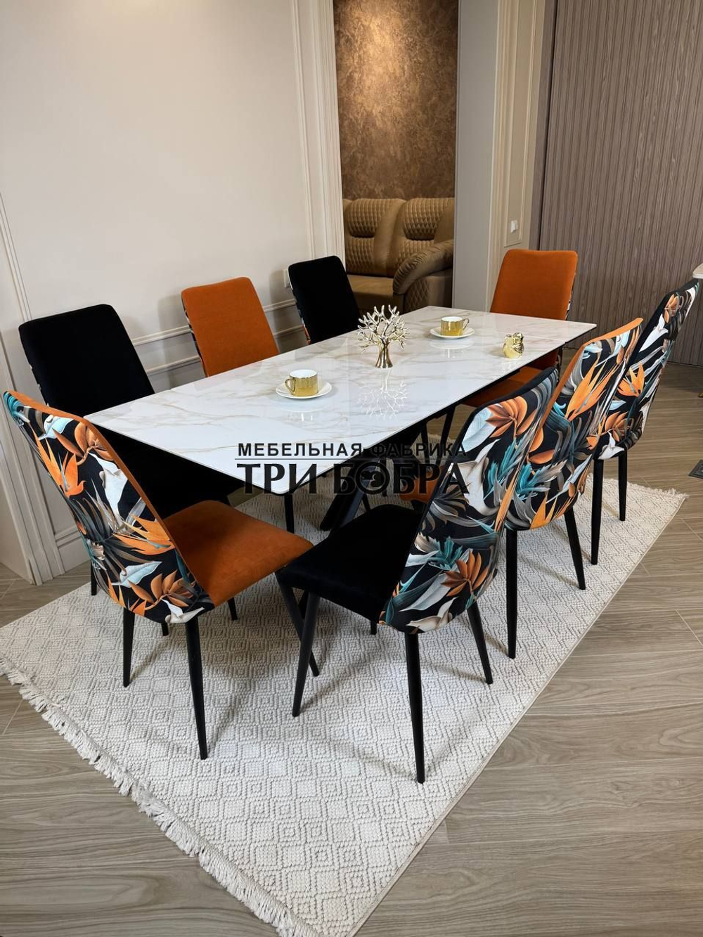 Кухонный раскладной стол "Монако" из керамогранита, белый мрамор и 4 стула ТРОПИК