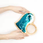 Деревянная менажница из кедра с эпоксидной смолой "Сердце"