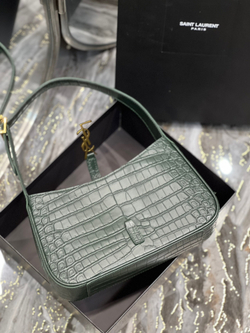 Saint Laurent Le 5 à 7 Hobo Bag