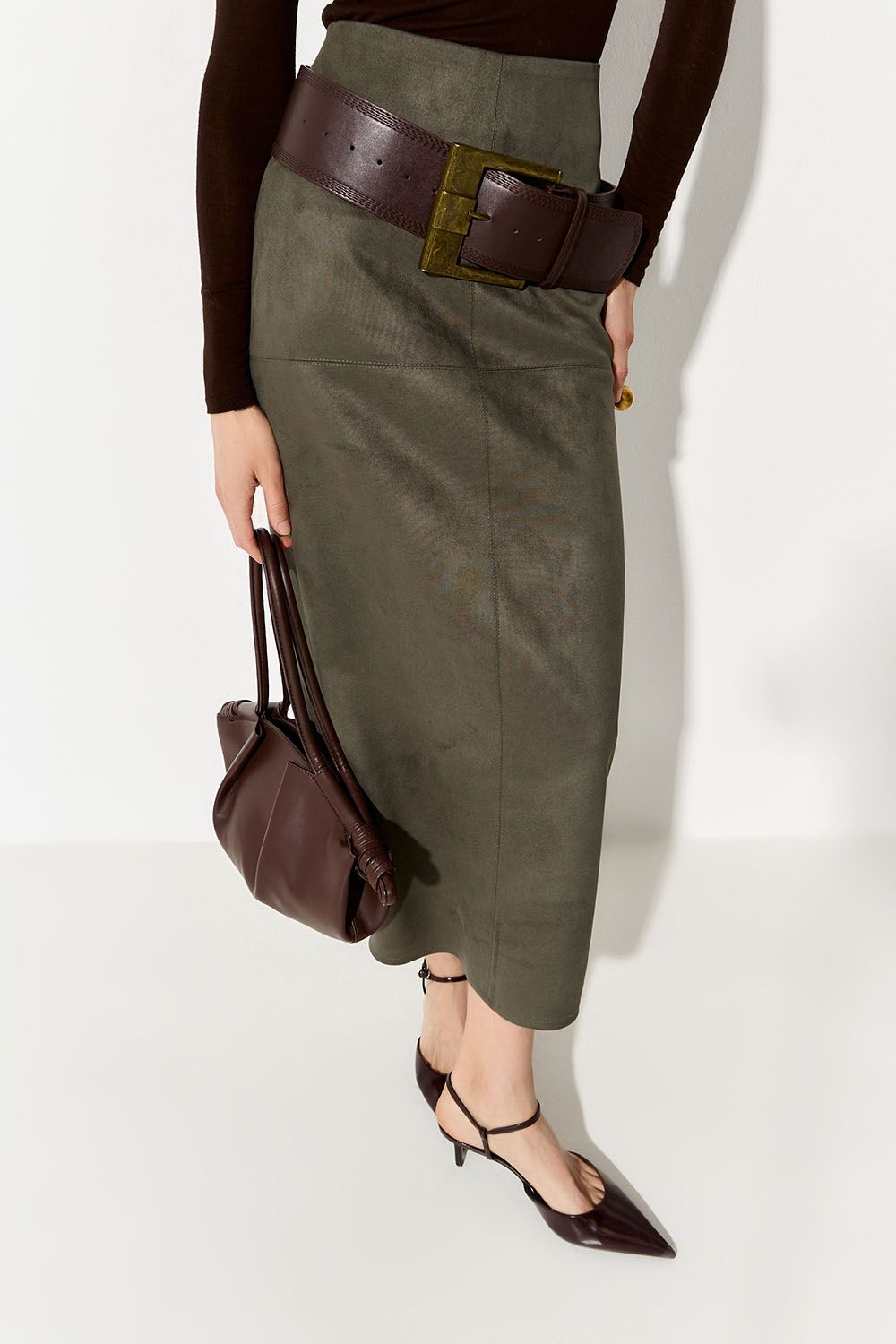 Юбка карандаш из экозамши цвета хаки