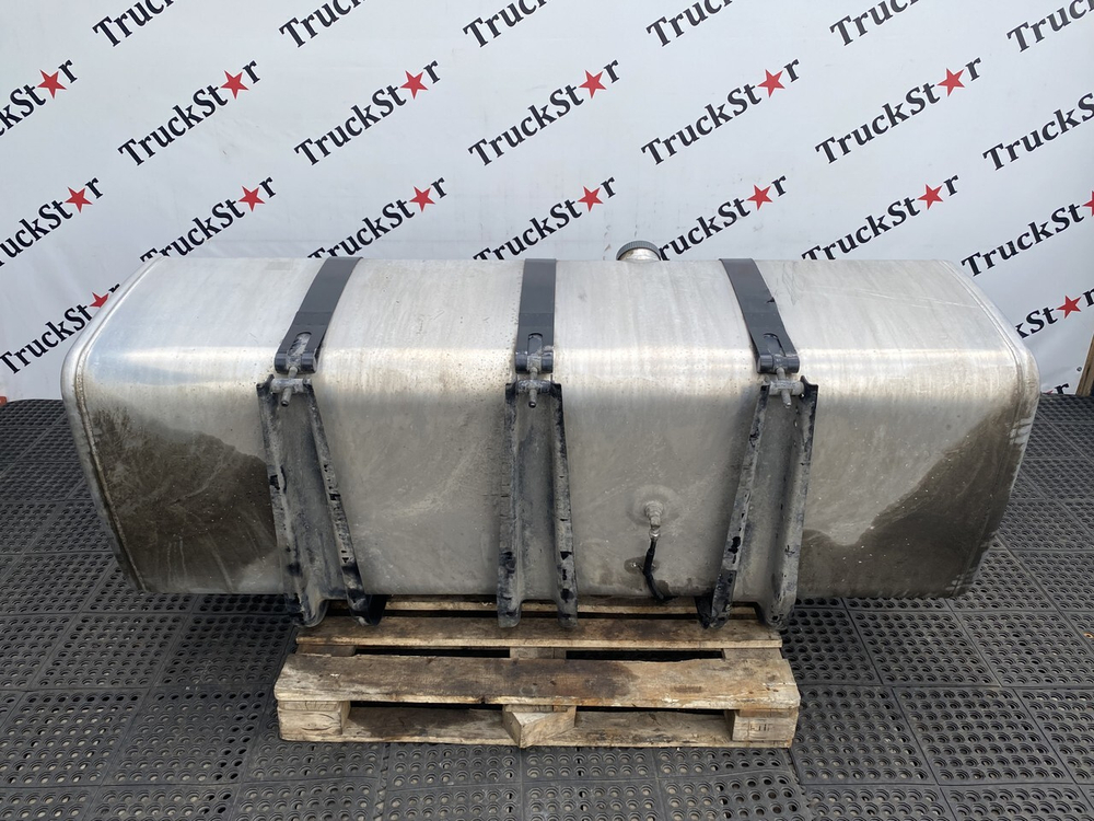 Бак топливный 850L 2024г.