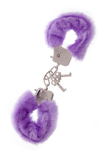 Фиолетовые меховые наручники METAL HANDCUFF WITH PLUSH LAVENDER (Цвет: фиолетовый)