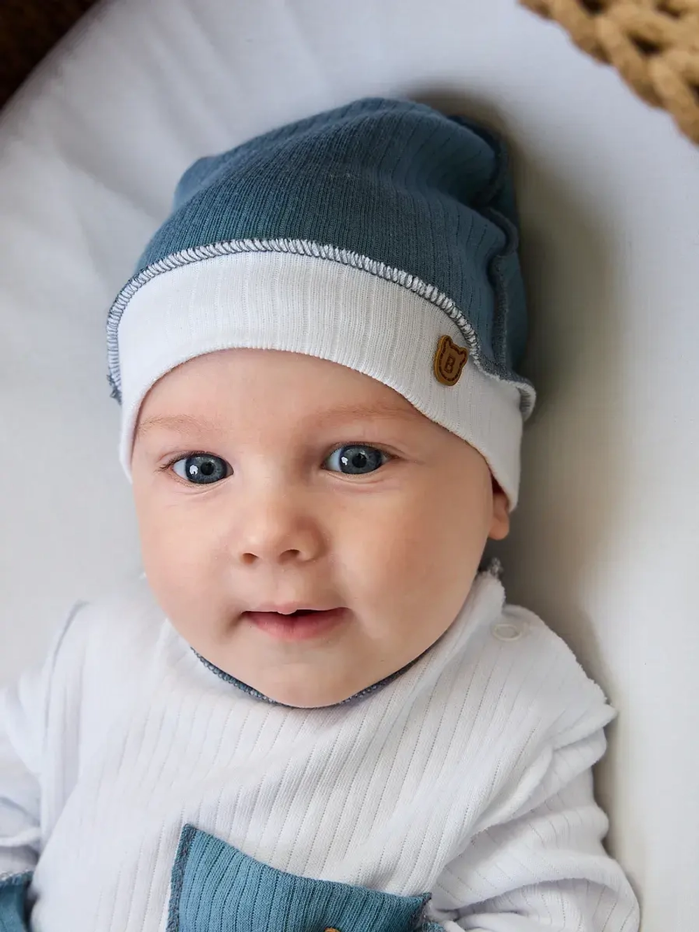 костюм для малыша швами наружу