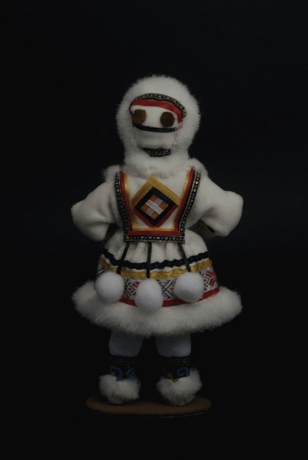 Кукла коллекционная девочка в костюме Народов Севера.