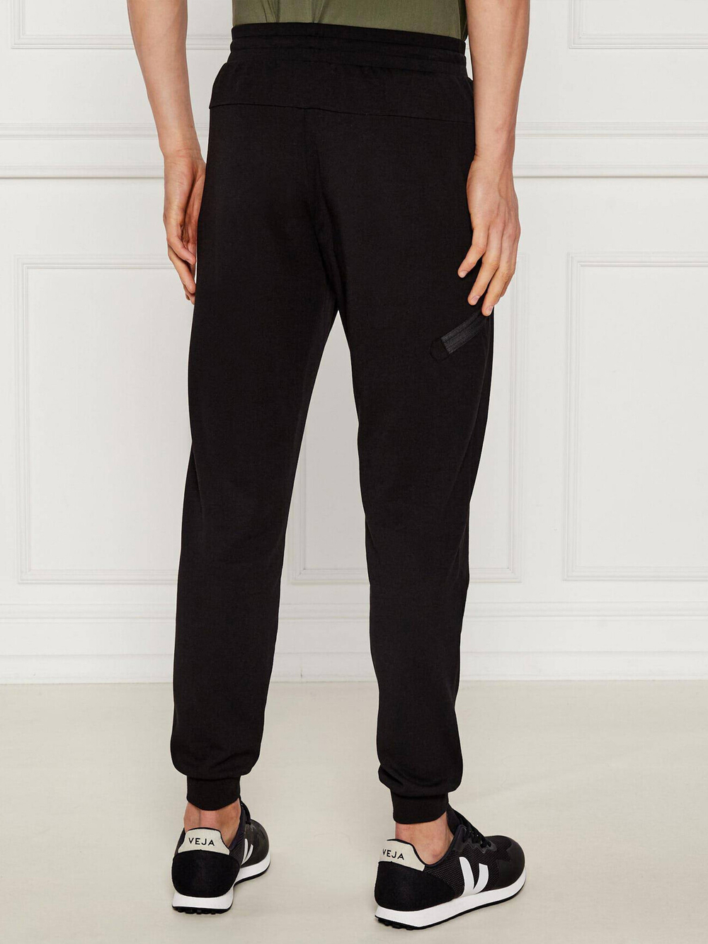 Костюм мужской EA7 Emporio Armani