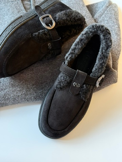 Лоферы из натуральной замши