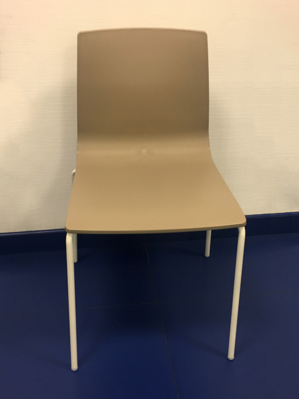 Стул пластиковый Scab Design Alice, лен, тортора