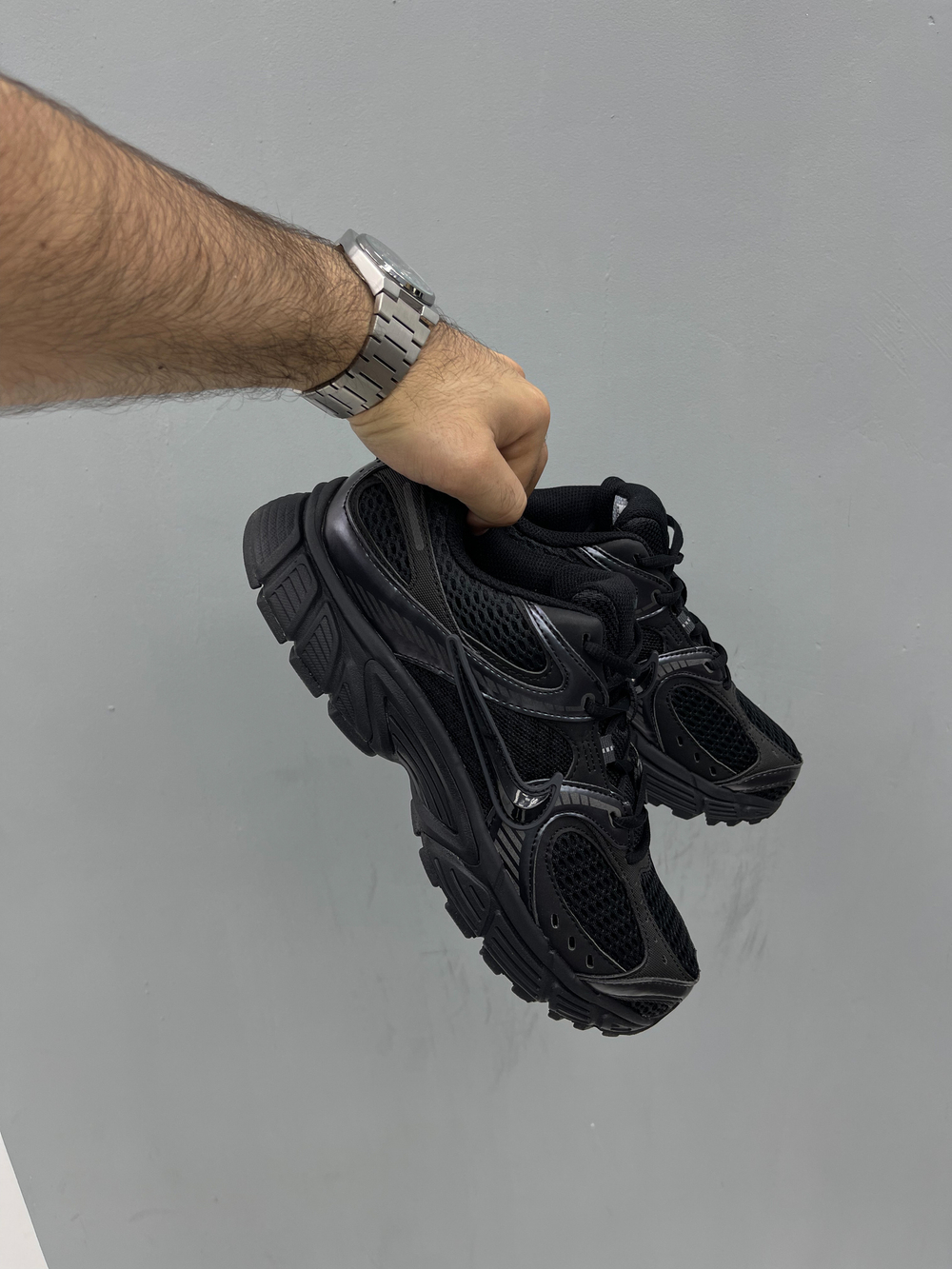Кроссовки Nike V5 RNR #5228 (чёрн.)