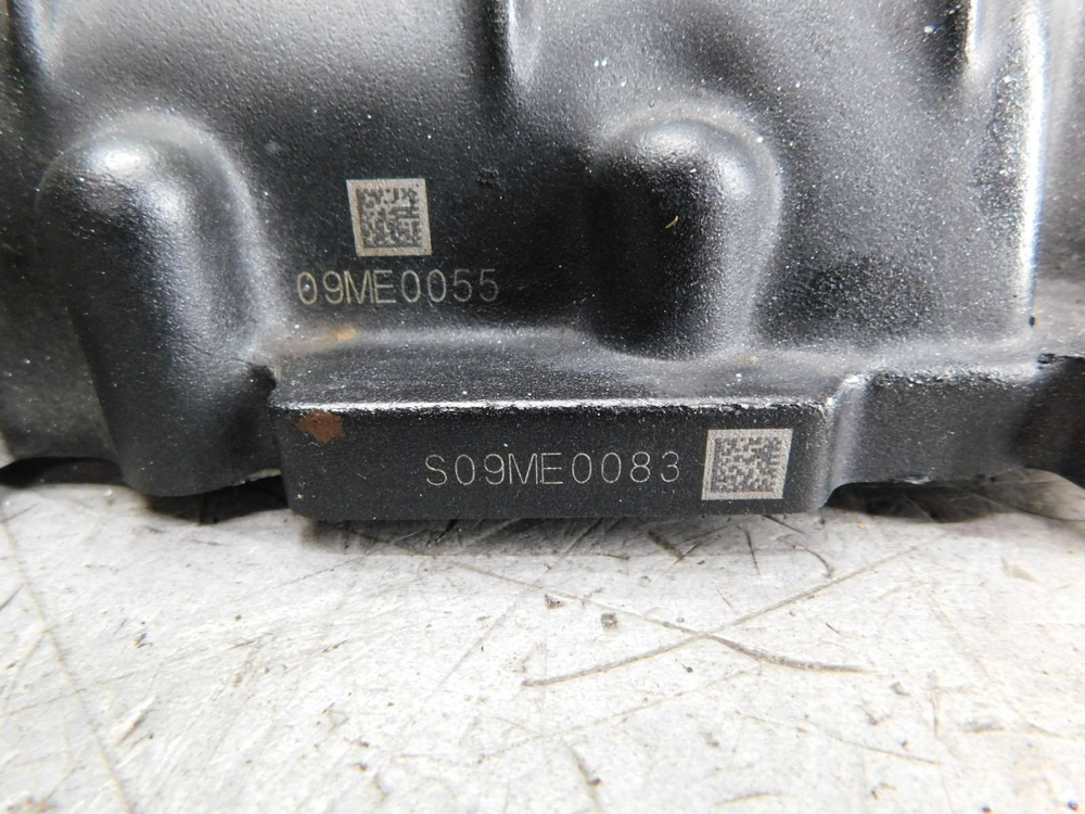 верхняя часть картера Honda CB1300 SC54E