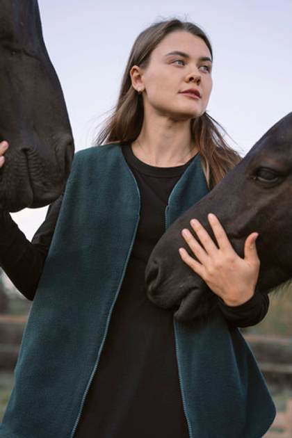 Двусторонний жилет из футера барашек