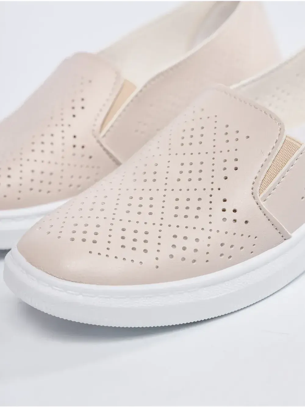 Мокасины летние с перфорацией