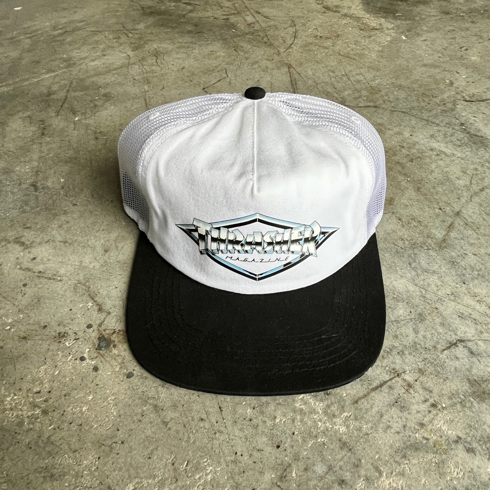 Кепка Thrasher Diamond Emblem Trucker Hat White