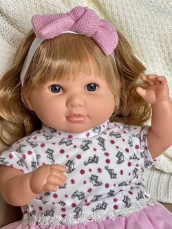 Кукла Berbesa мягконабивная 42см SANDRA в пакете (4424K)