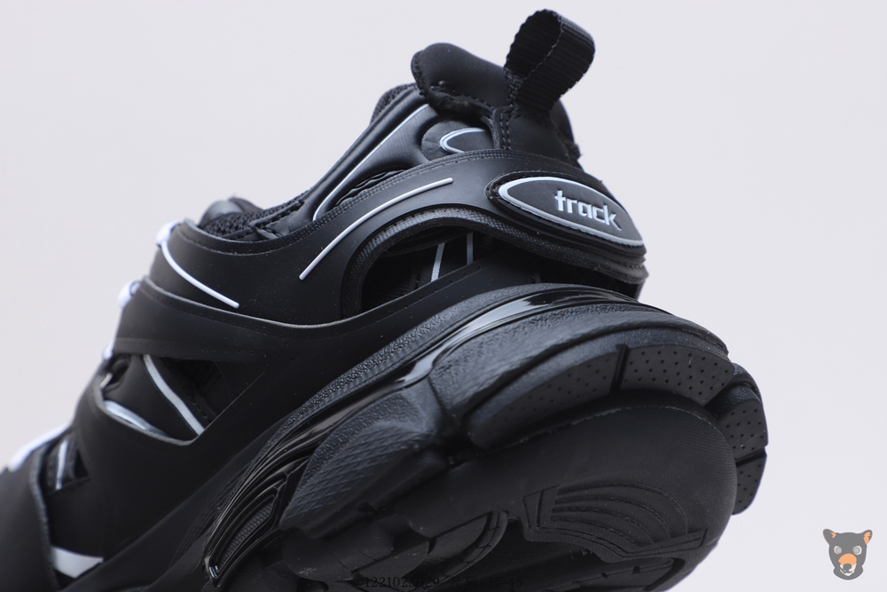 Кроссовки Track Trainers Black/White