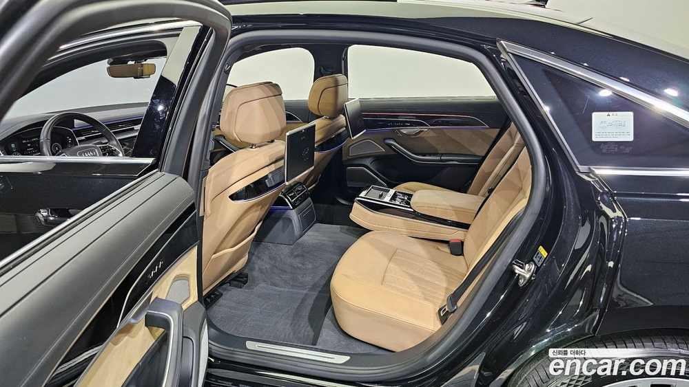 Audi A8 (D5) 55 TFSI Quattro LWB (12.2019)