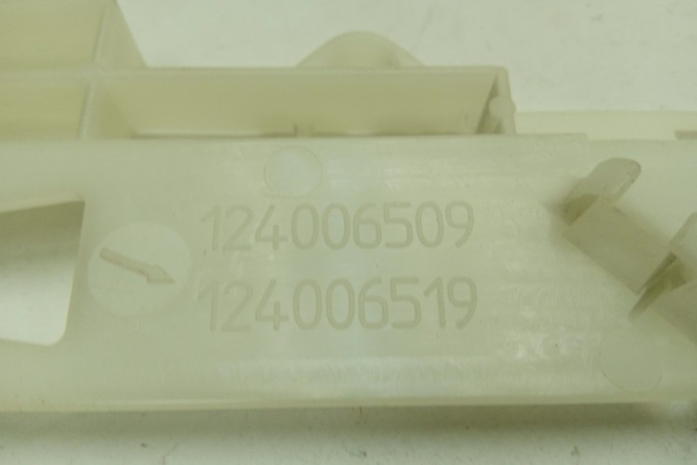 FE1014N кт140 Пластиковый элемент для стиральной машины Zanussi FE1014N б/у