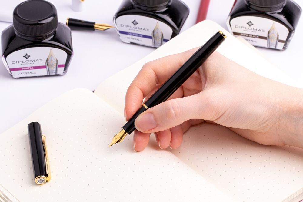 Перьевая ручка Diplomat Traveller черная с пером F (D40706023) 7