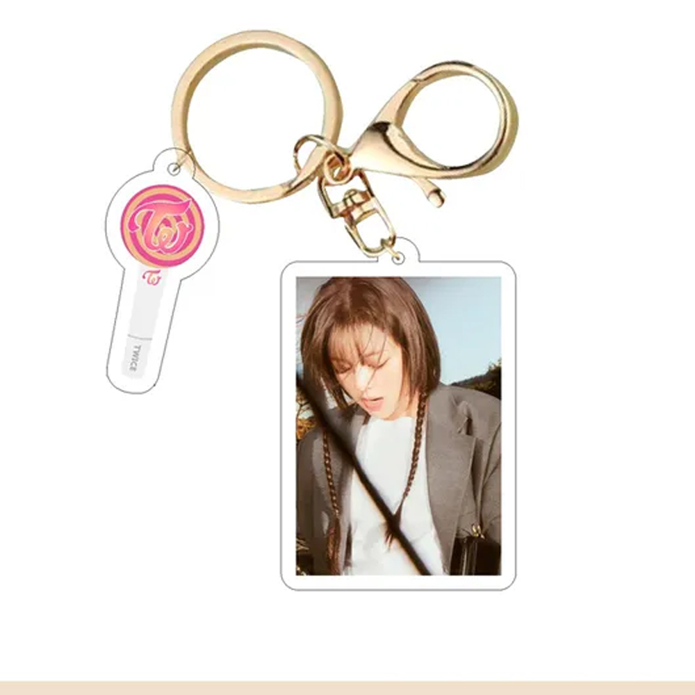 Акриловый брелок "TWICE" v.1