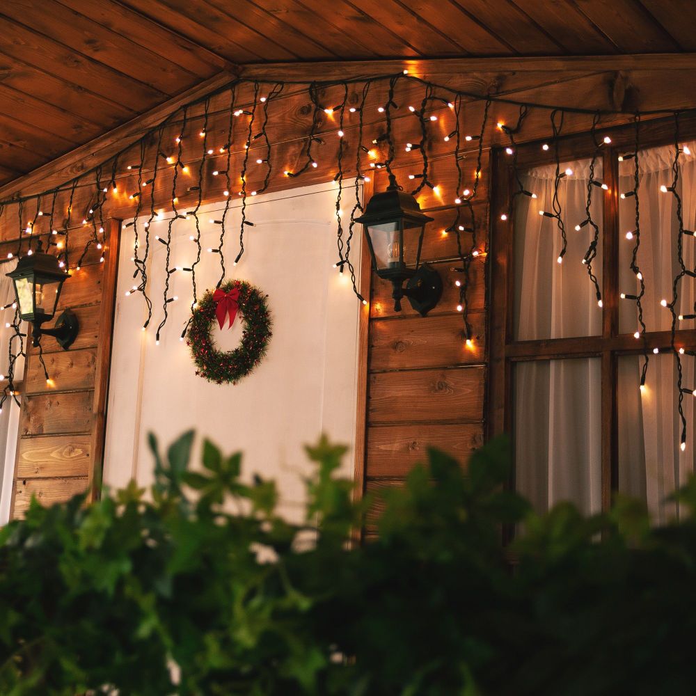 ULD-B3010-200-TBK WARM WHITE IP67 Бахрома светодиодная с эффектом мерцания. 3м. Соединяемая. 200 светодиодов. Теплый белый свет. Провод черный. TM Uniel.