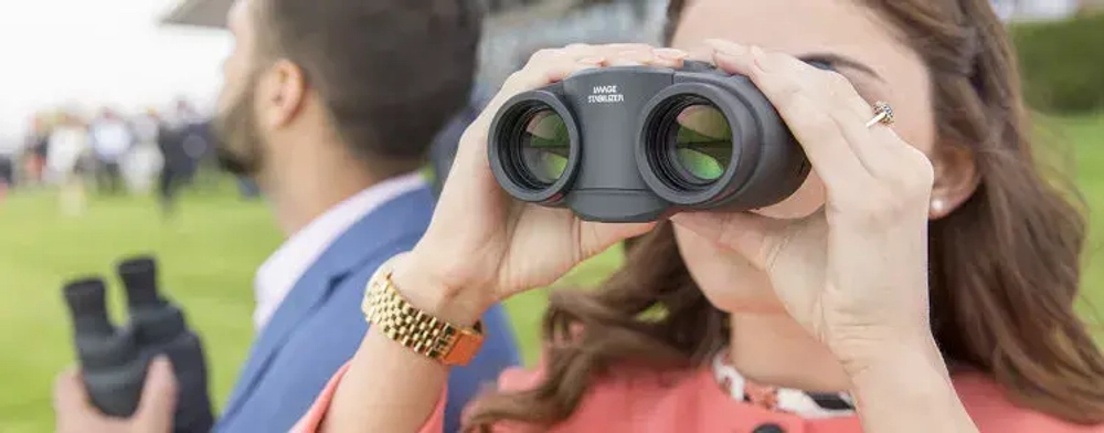 Бинокль Canon 10x30 IS II