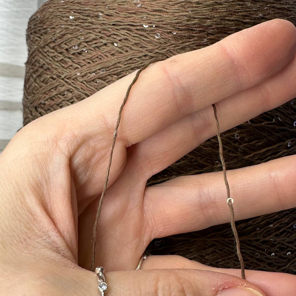 LINETTE PAILLETES - 80% лен, 20% п/а, микропайетки 2мм, ; 450м\100гр; цвет: коричневый тауп, пайетки серебро