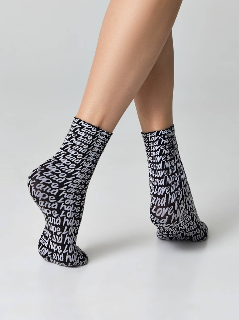 CONTE FANTASY Плотные носки с вывязанным рисунком «Love»
