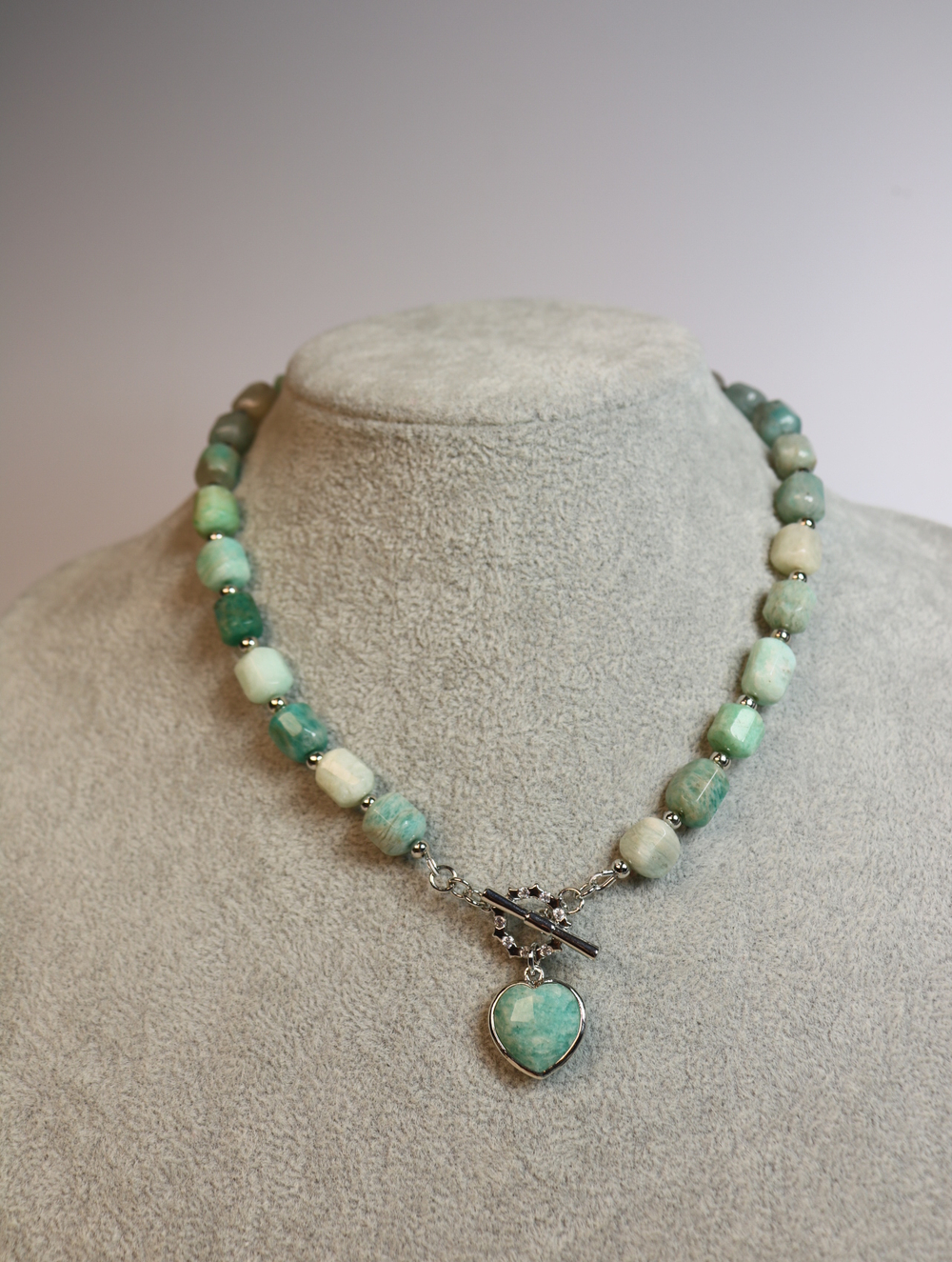 Колье из амазонита «Сердце Амазонии»