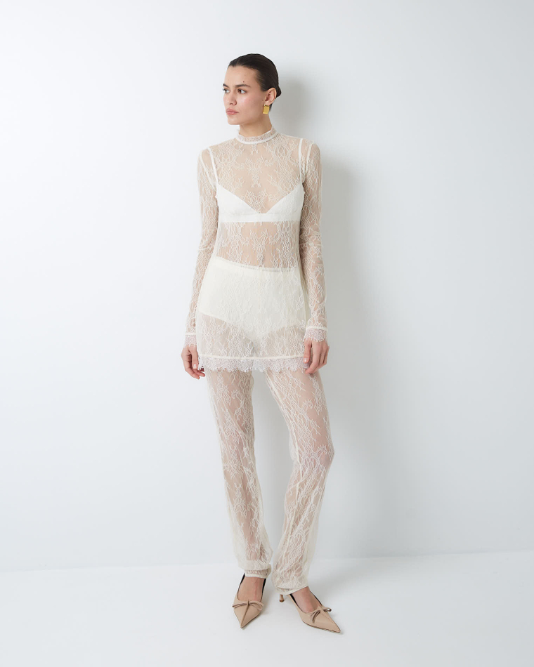 Топ из тонкого кружева молочный