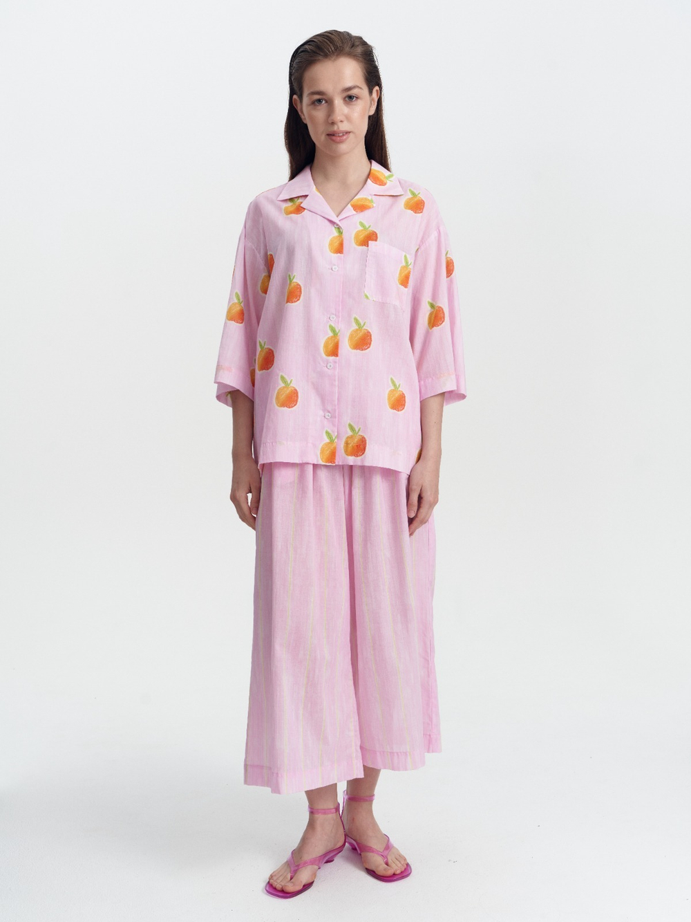 Костюм с укороченными брюками CROP Apple