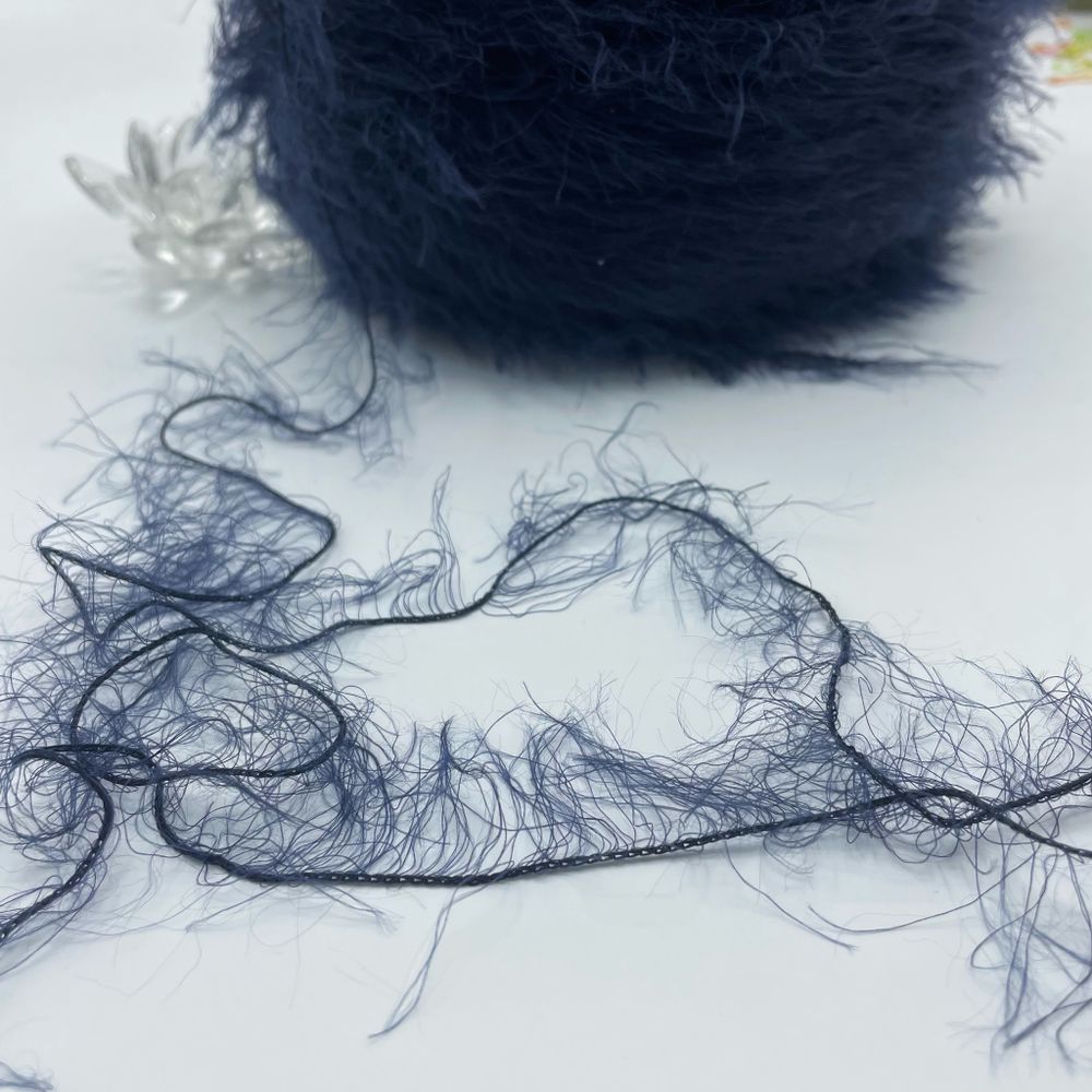 Фантазийная пряжа лебяжий пух травка на бобине