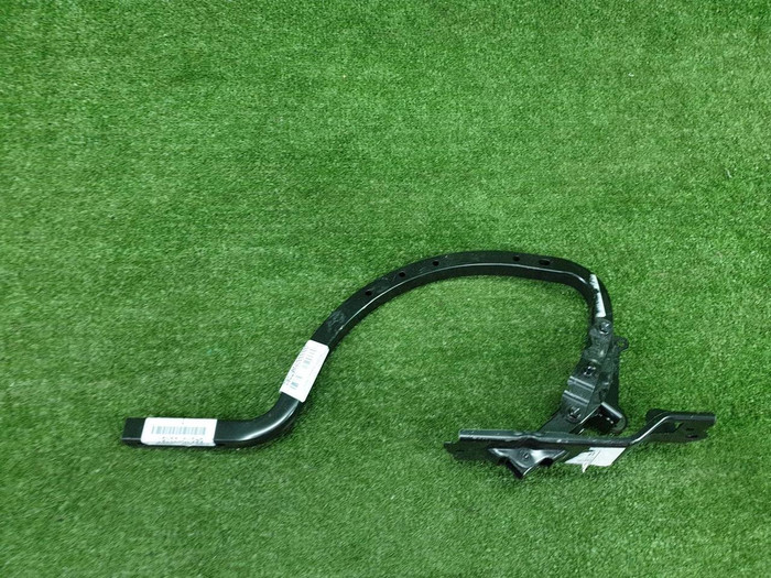 Петля крышки багажника Toyota Camry xv70 (2017-нв)