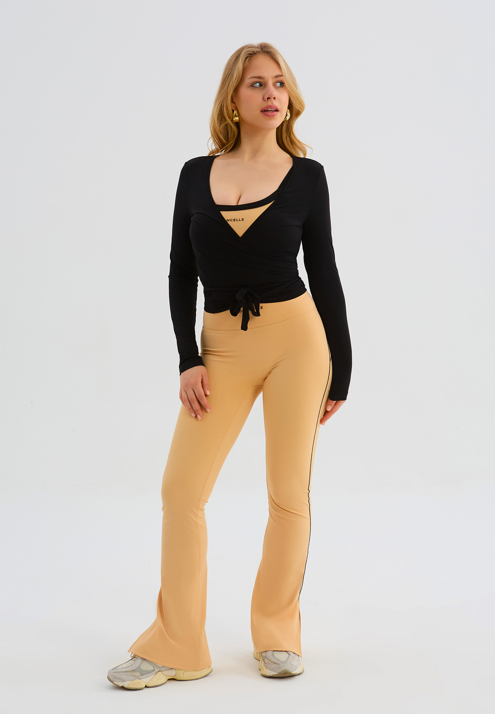 Кофта на завязках BALLET черная