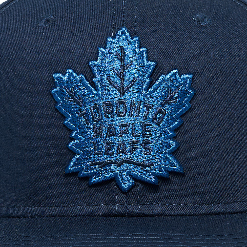 Бейсболка NHL Toronto Maple Leafs Snapback