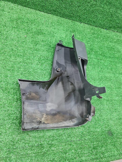 Бампер задний правая часть Renault Trafic (06-14)