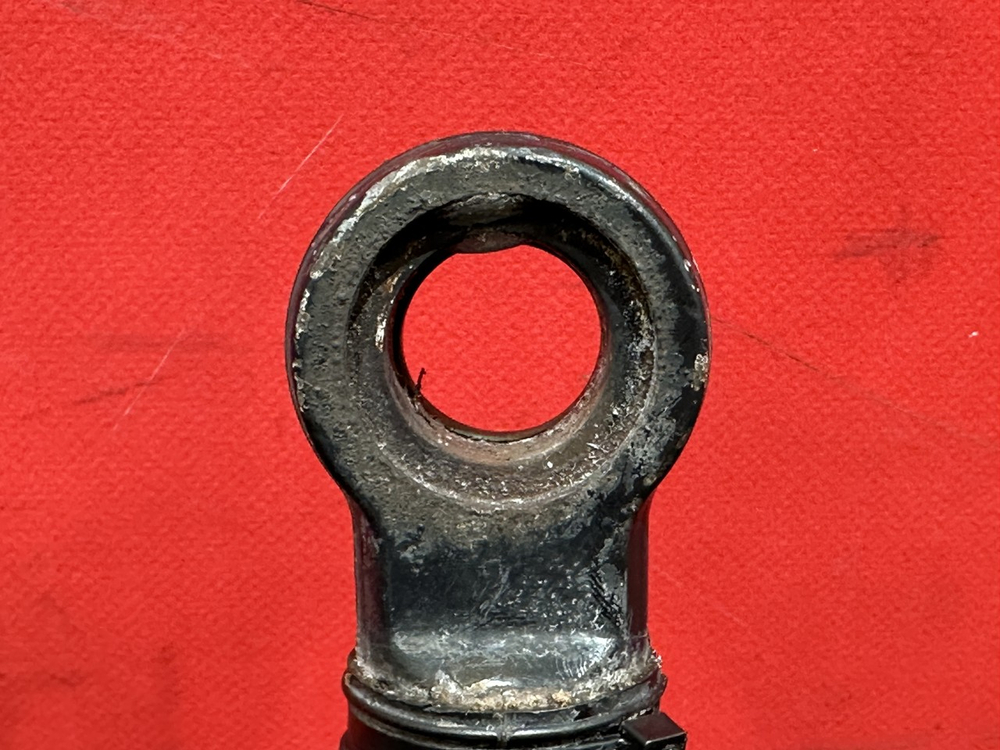 Цилиндр подъема кабины 2016г.