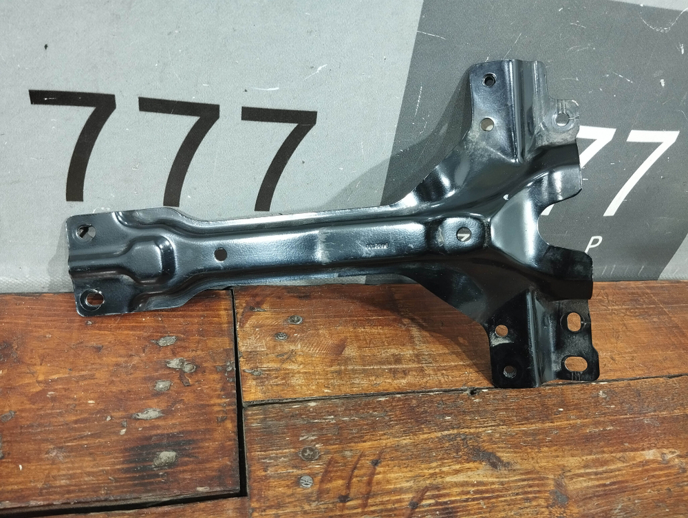 Кронштейн замка капота Haval Jolion 21-нв Б/У Оригинал 8402100XGW02A