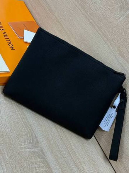 Клатч Louis Vuitton